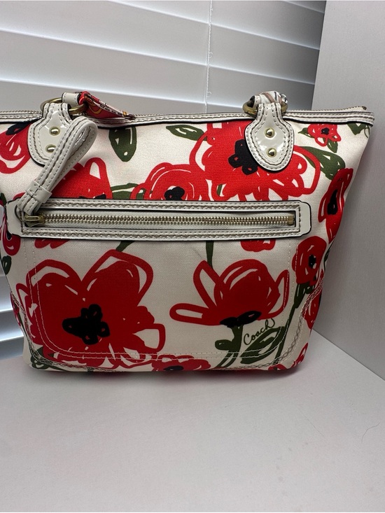 Coach Handbags - Coach Poppy Floral Hallie Tote